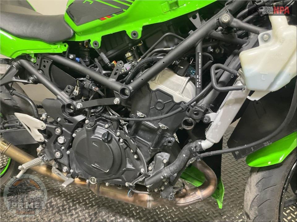2024 Kawasaki EX500JRFBL NINJA 500 SE 40TH ANNIVERSARY — фото 15