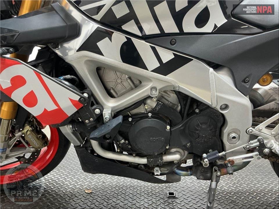 2016 Aprilia TUONO V4 1100 RR FACTORY ABS — фото 7