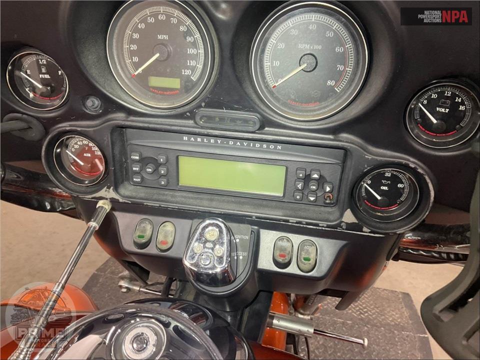 2013 Harley-Davidson FLHTCUTG TRIGLIDE UL CLSC — фото 35