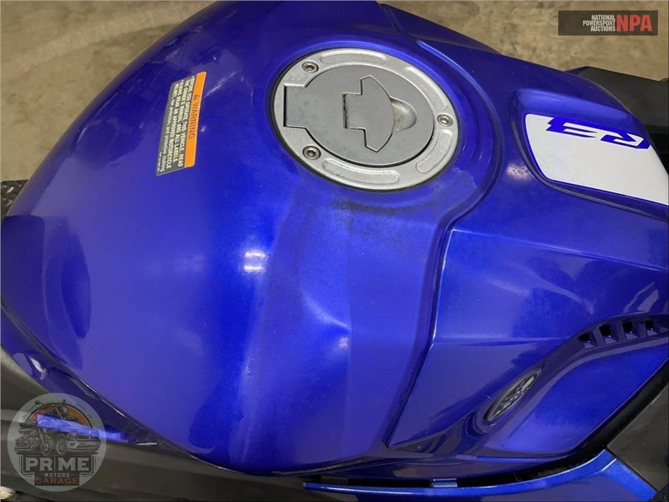 2021 Yamaha YZF-R3 — фото 28