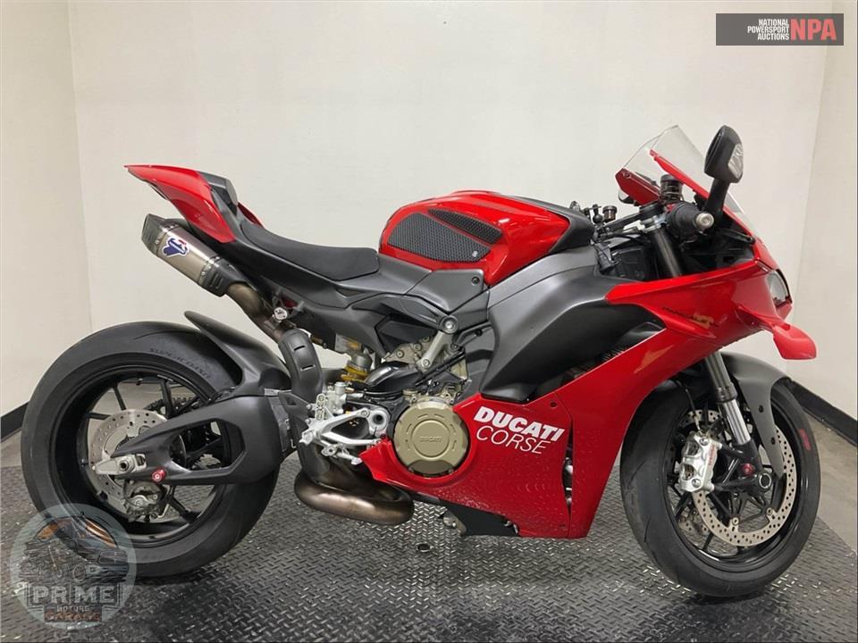 2025 Ducati PANIGALE V4 — фото 1