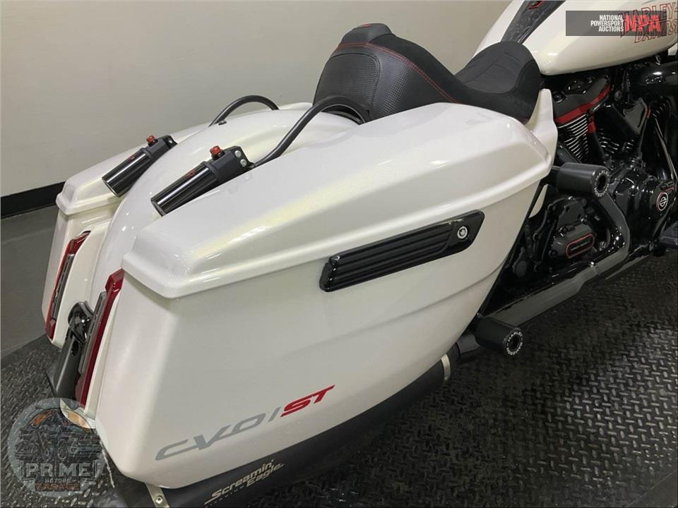 2024 Harley-Davidson FLTRXSTSE CVO ROAD GLIDE ST — фото 16
