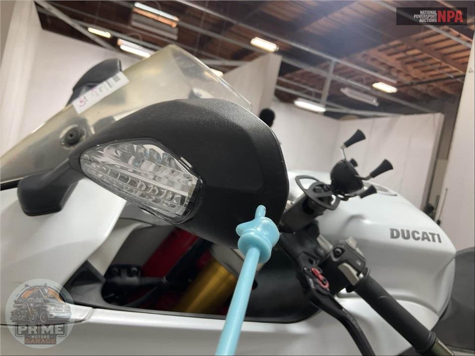 2017 Ducati SUPERSPORT S WHITE — фото 23