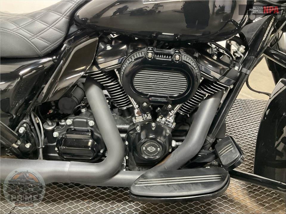 2019 Harley-Davidson FLHXS STREET GLIDE SPECIAL — фото 6