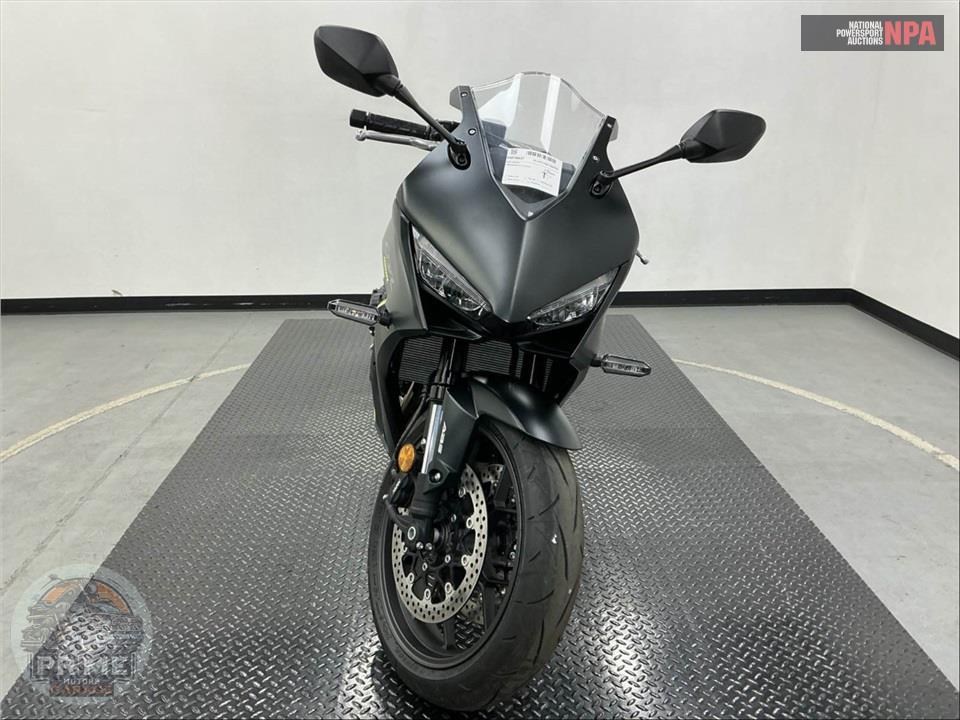 2026 Honda CBR650RAC E-CLUTCH — фото 2