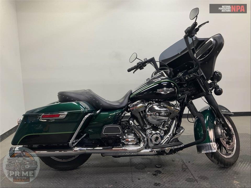 2015 Harley-Davidson FLHR ROAD KING — фото 1