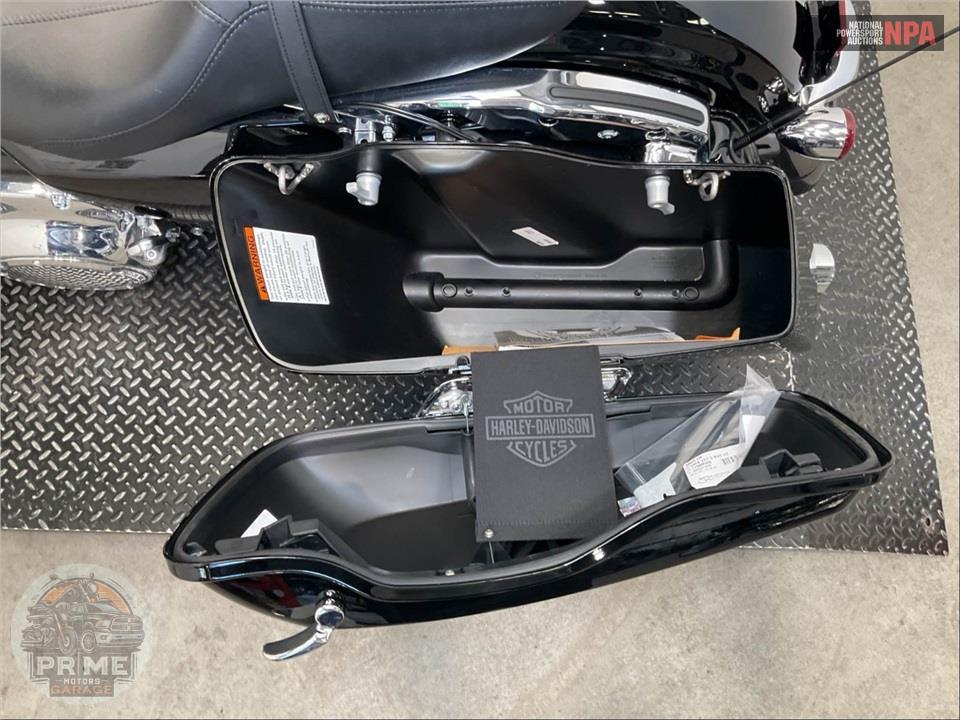 2023 Harley-Davidson FLHX STREET GLIDE — фото 16