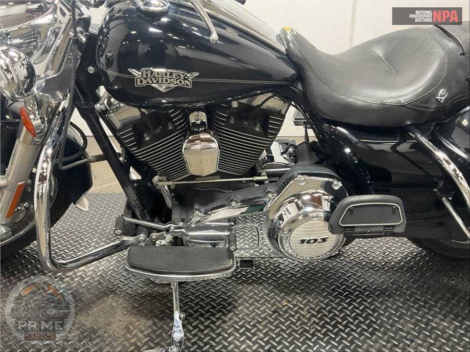 2012 Harley-Davidson FLHRC ROAD KING CLSC — фото 7