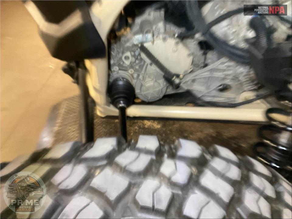 2023 Can-Am MAVERICK X3 X RC  TURBO RR 72 — фото 13
