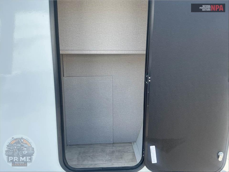 2022 Grand Design Recreational Vehicles M-21G - MOMENTUM G-CLASS TOY HAULER SERIES — фото 24