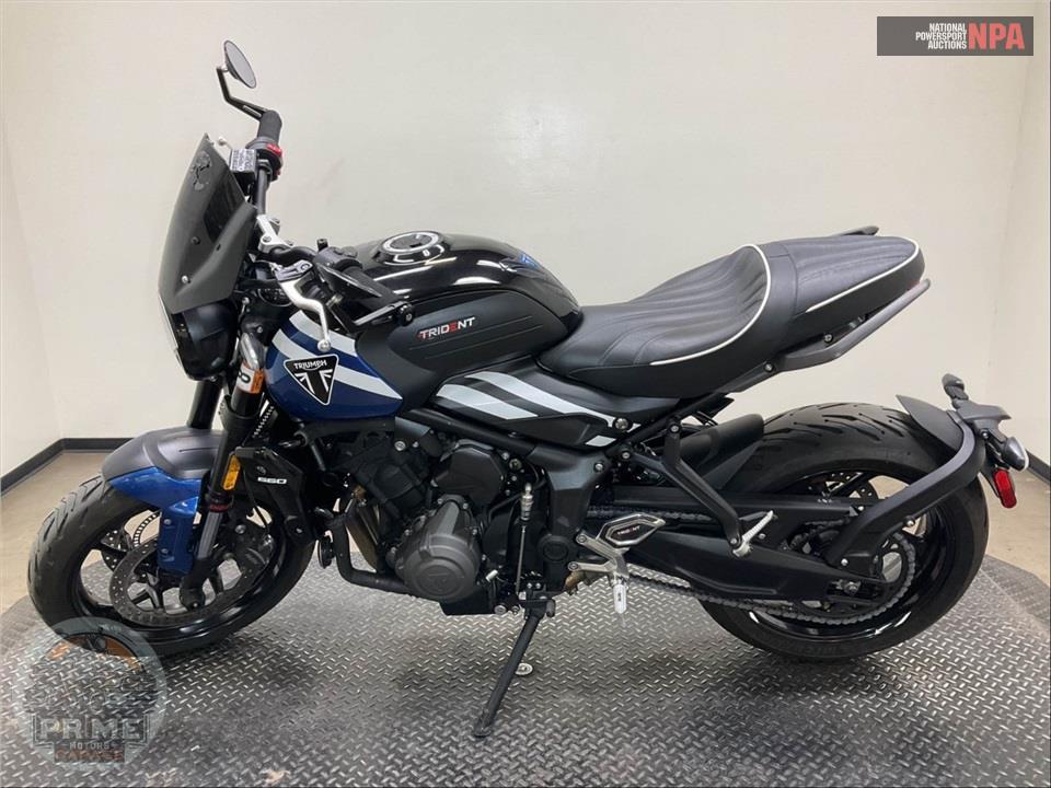 2025 Triumph TRIDENT 660 (TWO TONE) — фото 3