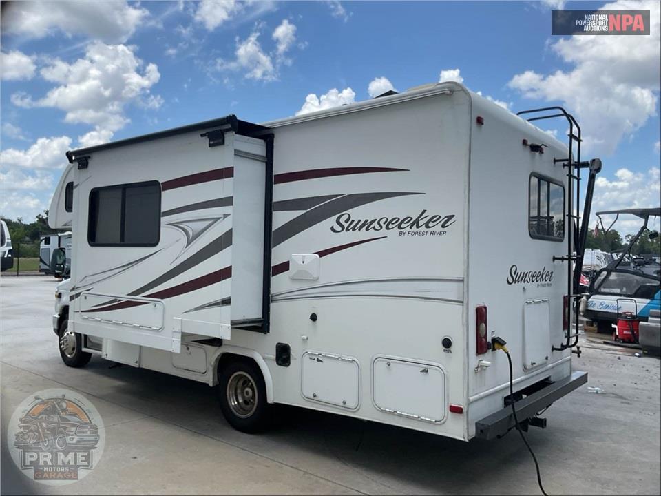 2017 Sunseeker By Forest River M-2290S FORD E450 6.8 LITER — фото 4