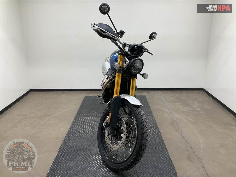 2022 Triumph SCRAMBLER 1200 XE (TWO TONE) — фото 2