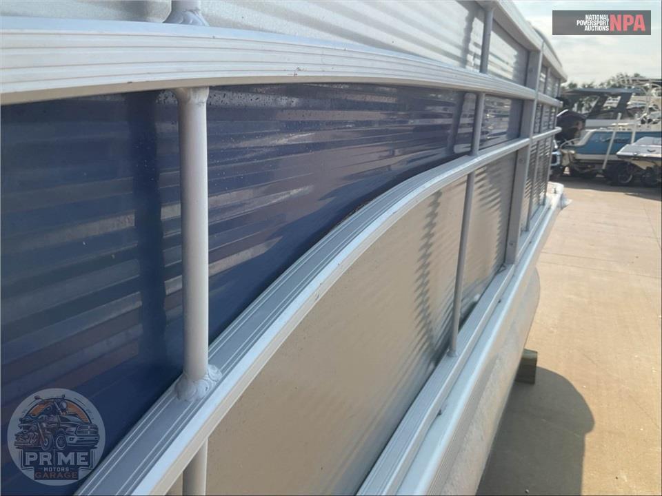 2023 Bennington Pontoons 22 SS(*) S SERIES L=23/E=1-150HP MERCURY OB — фото 29