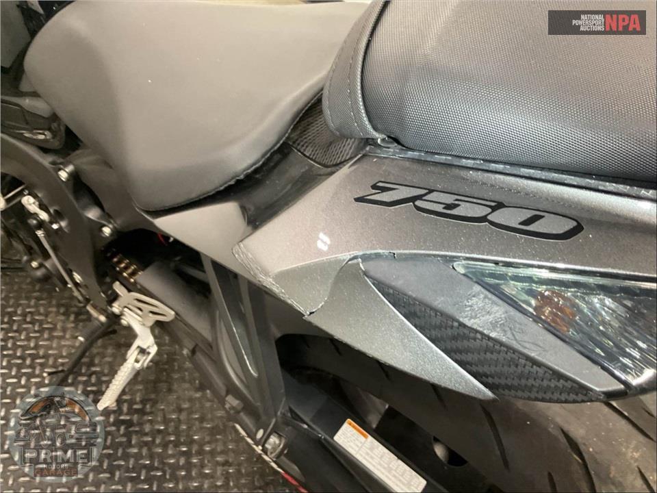 2013 Suzuki GSX-R750L3 — фото 23