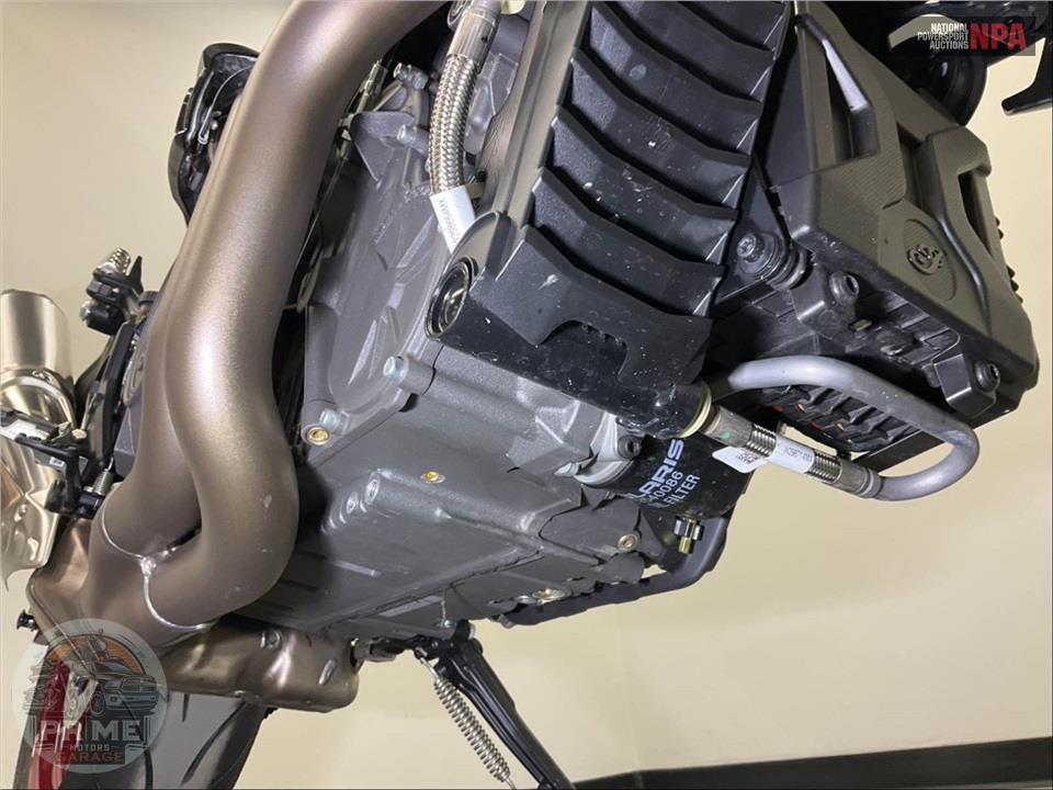 2024 Indian Motorcycle FTR R CARBON — фото 13