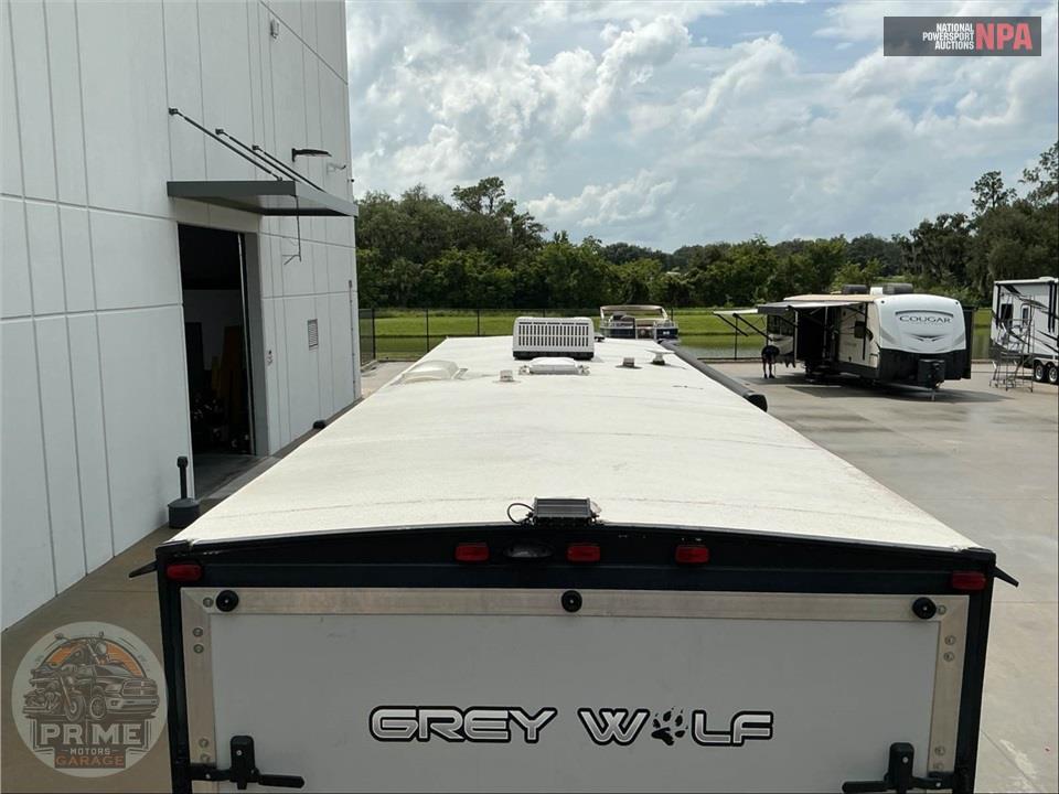 2020 Cherokee By Forest River M-27RR - GREY WOLF TOY HAULER SERIES — фото 36