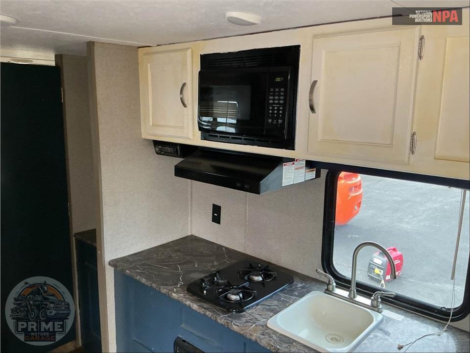 2017 Keystone Rv M-1850 FL - SUMMERLAND MINI SERIES — фото 18