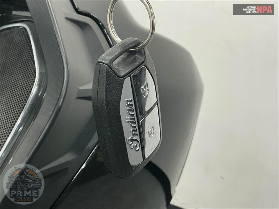 2021 Indian Motorcycle CHALLENGER LIMITED — фото 16