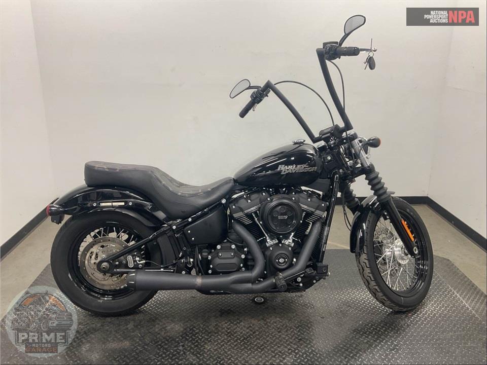 2019 Harley-Davidson FXBB STREET BOB — фото 1