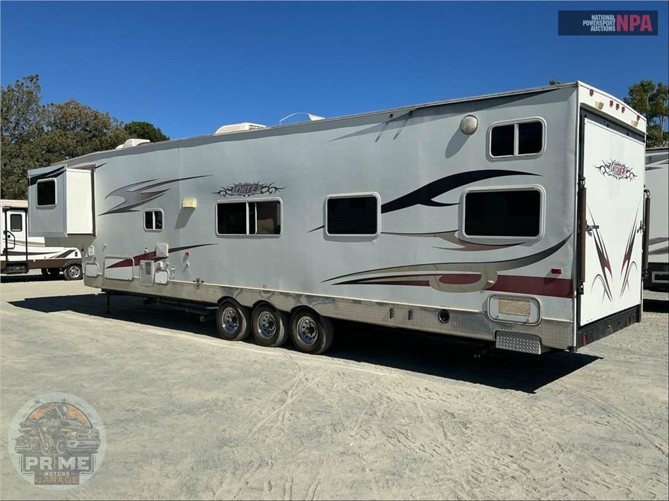 2006 Vortex By Thor Ind M-385 WTB - TOY HAULER TOY HAULER SERIES — фото 3