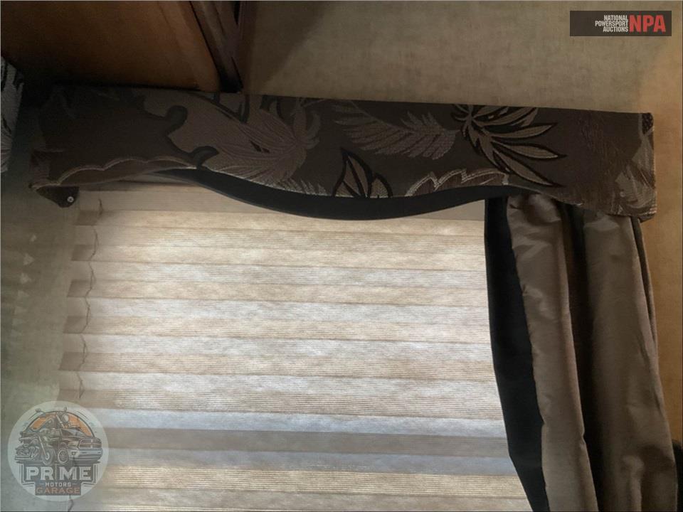 2015 Keystone Rv M-324 FWBHS - SPRINTER FIFTH WHEEL SERIES — фото 24