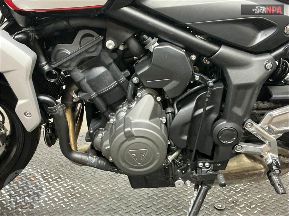 2023 Triumph TRIDENT (BLACK) — фото 7