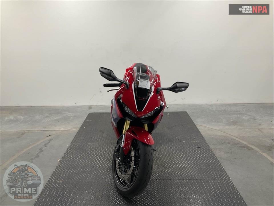 2023 Honda CBR1000RR — фото 2