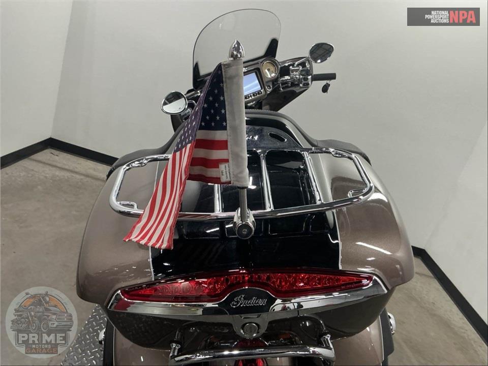 2019 Indian Motorcycle ROADMASTER (TWO-TONE) — фото 20