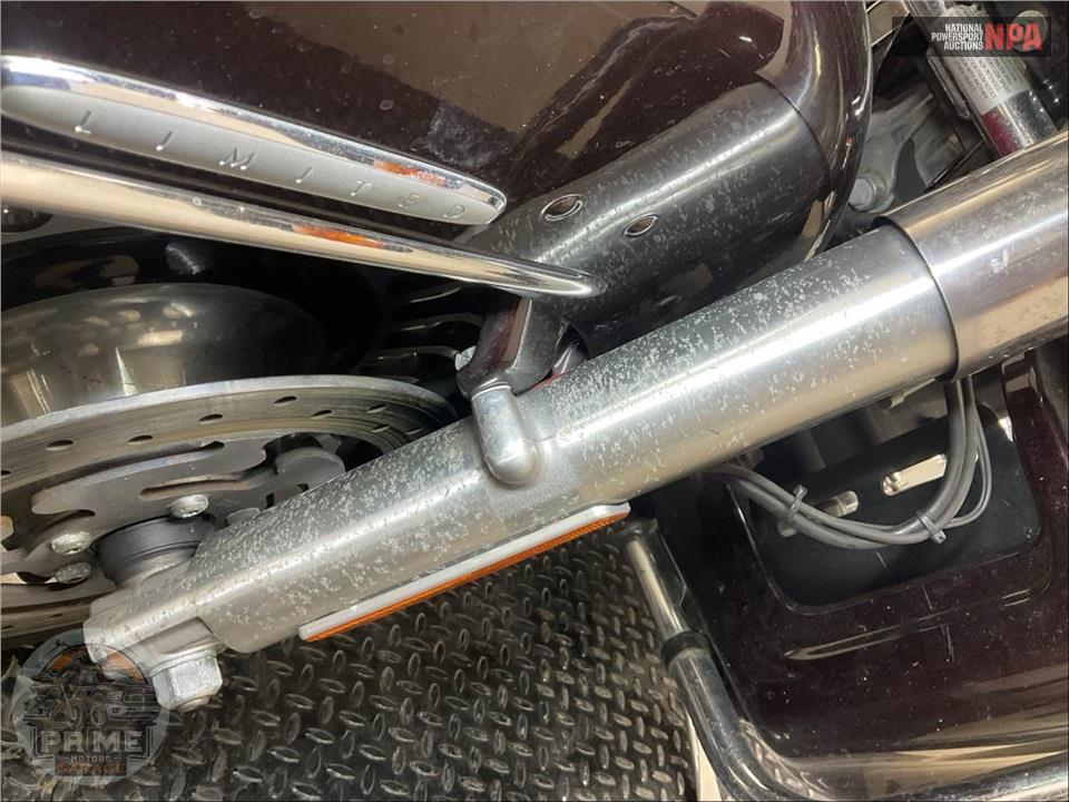 2011 Harley-Davidson FLHTK ELECTRA GLIDE UL LI — фото 30