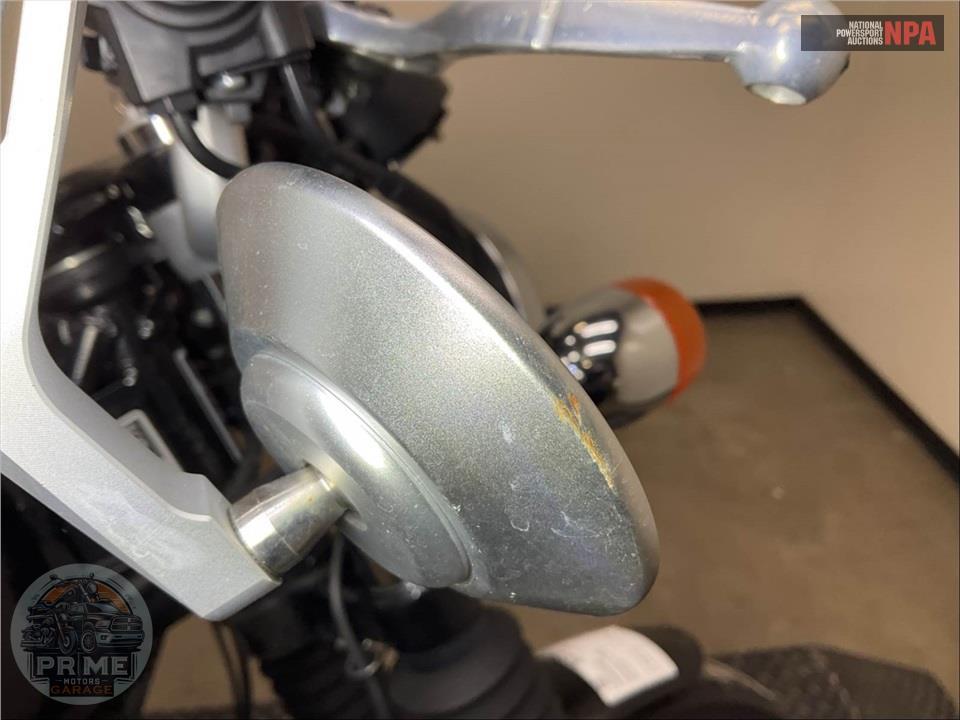 2023 Royal Enfield INT 650 STANDARD — фото 16
