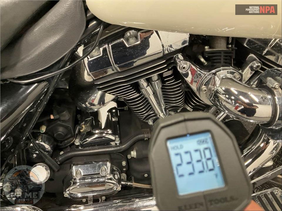 2005 Harley-Davidson FLHPI POLICE ROAD KING — фото 8