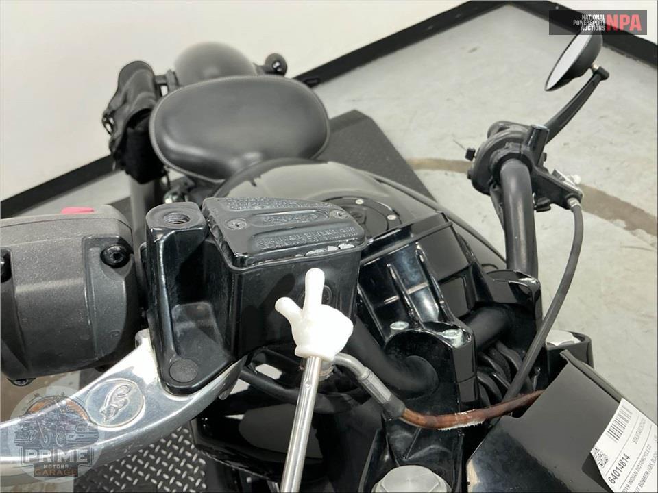 2019 Indian Motorcycle SCOUT BOBBER (ABS, BLACK) — фото 28