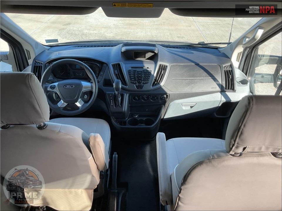 2017 Winnebago M-23A FORD - FUSE SERIES — фото 16