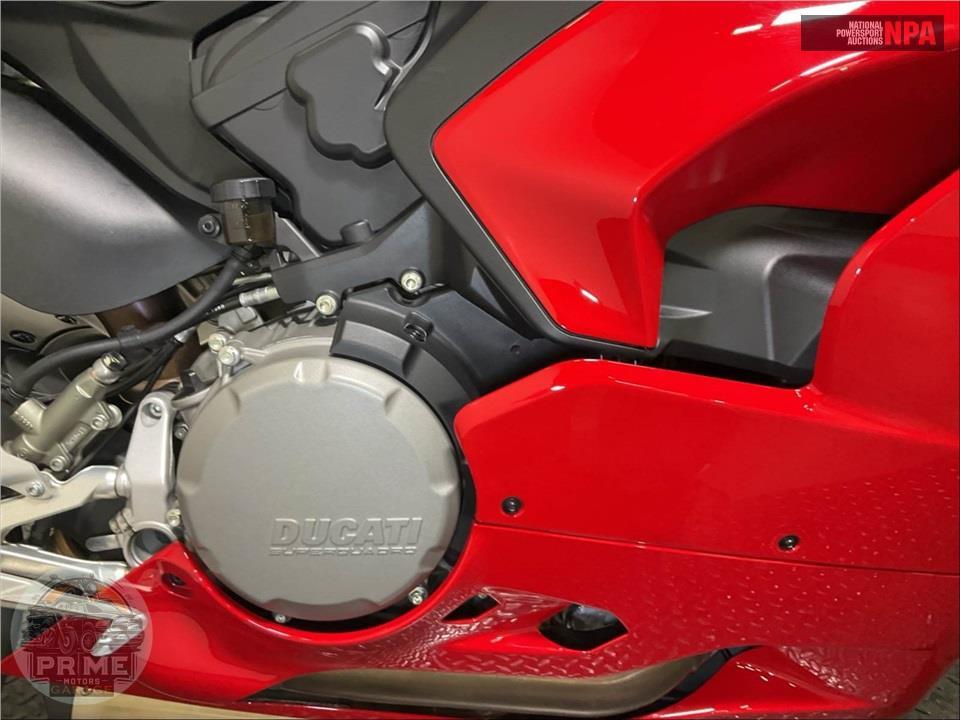 2024 Ducati PANIGALE V2 — фото 6