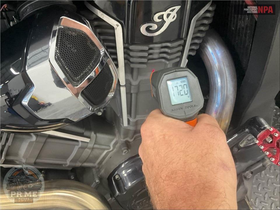 2021 Indian Motorcycle CHALLENGER DARK HORSE (BLACK/BRONZE SMOKE) — фото 8