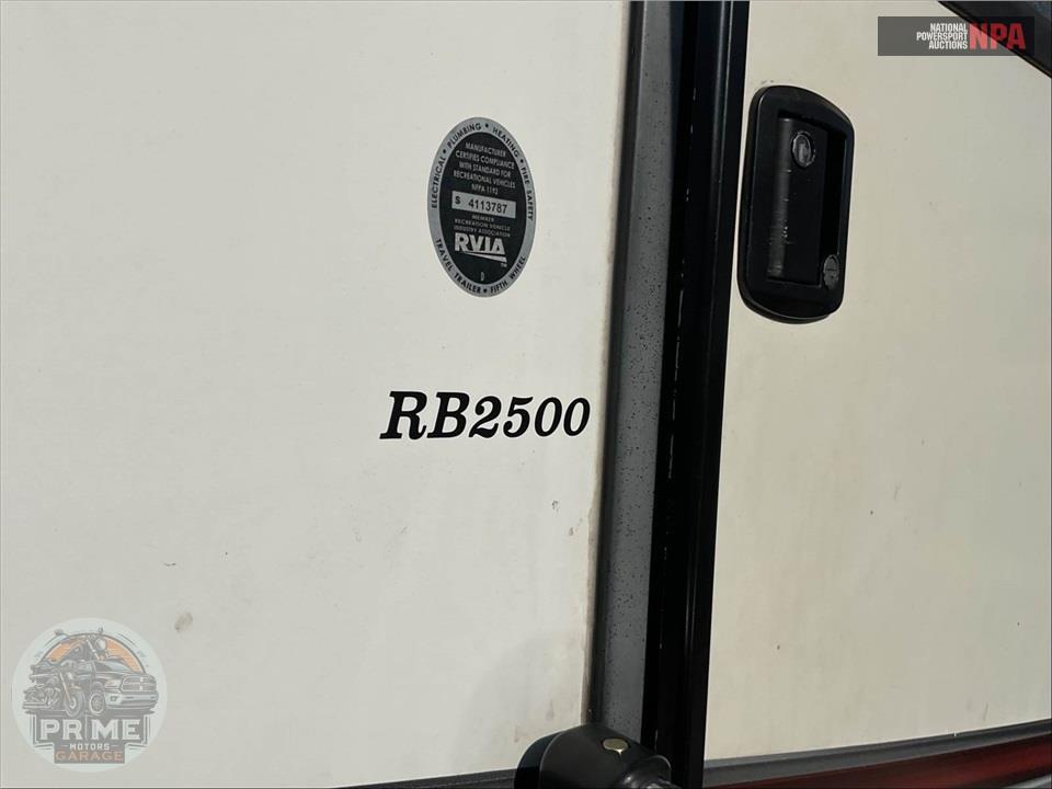 2016 Rubicon M-2500 - TOY HAULER SERIES — фото 5