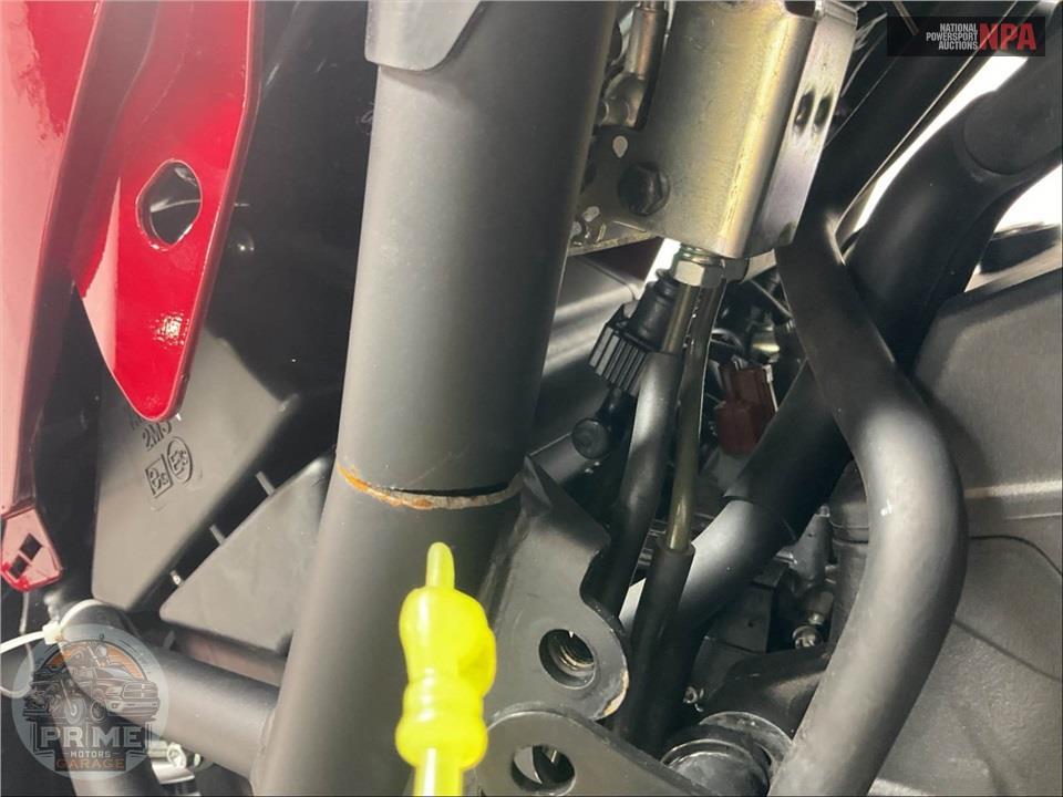2024 Yamaha YZF-R3 — фото 34