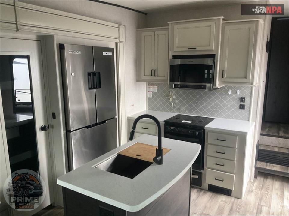 2023 Highland Ridge Rv M-264RLS - OPEN RANGE ROAMER FIFTH WHEEL SERIES — фото 9