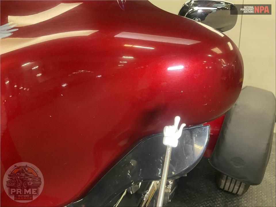 2012 Harley-Davidson FLHTCUTG TRIGLIDE UL CLSC — фото 16
