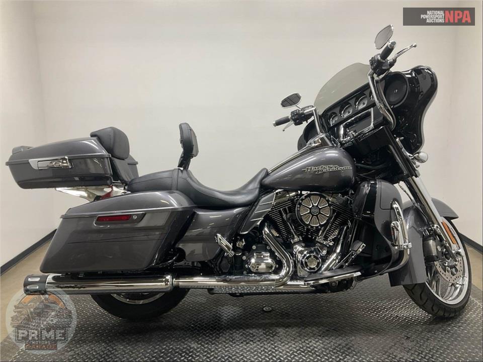 2014 Harley-Davidson FLHXS STREET GLIDE — фото 1