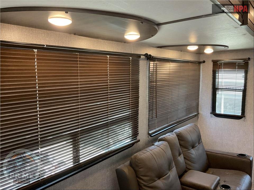 2021 Crossroads Rv M-374 BAR - HAMPTON SERIES — фото 24
