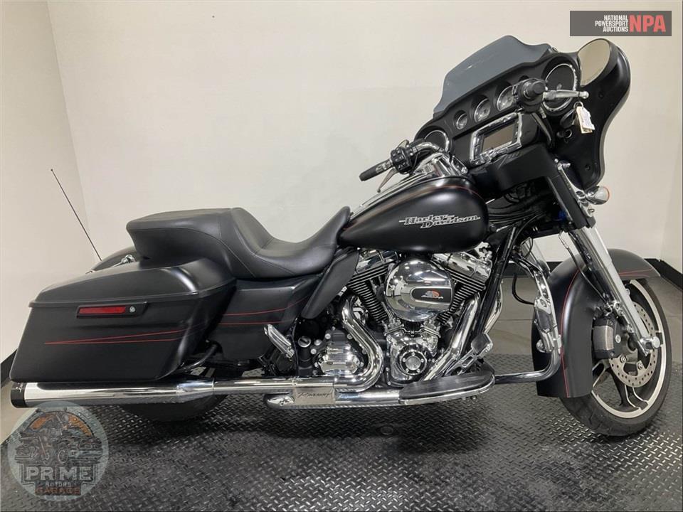 2015 Harley-Davidson FLHXS STREET GLIDE SPECIAL — фото 1
