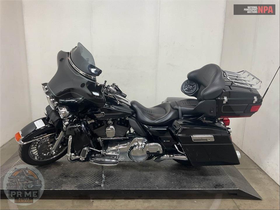 2012 Harley-Davidson FLHTCU UL CLSC EL GLIDE — фото 3