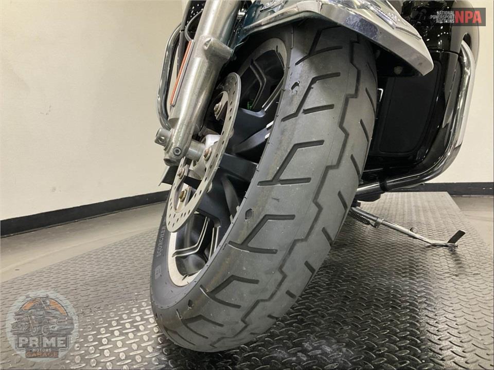 2015 Harley-Davidson FLHR ROAD KING — фото 34