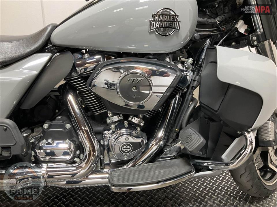 2025 Harley-Davidson FLHXU STEET GLIDE ULTRA — фото 6