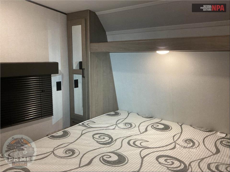 2021 Keystone Rv M-25 TH - HIDEOUT LUXURY TOY HAULER SERIES — фото 10
