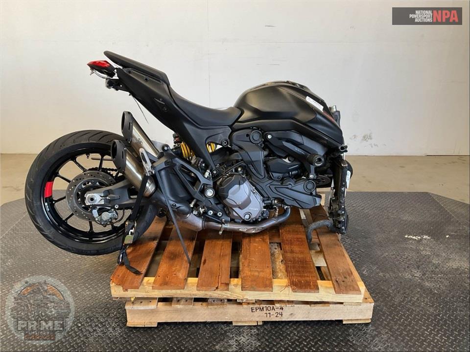 2022 DUCATI MONSTER 937 PLUS