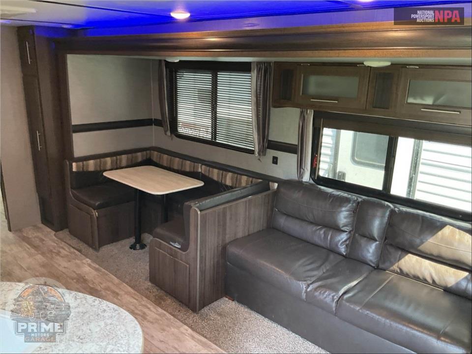 2019 Crossroads Rv M-328 SB - ZINGER SERIES — фото 6