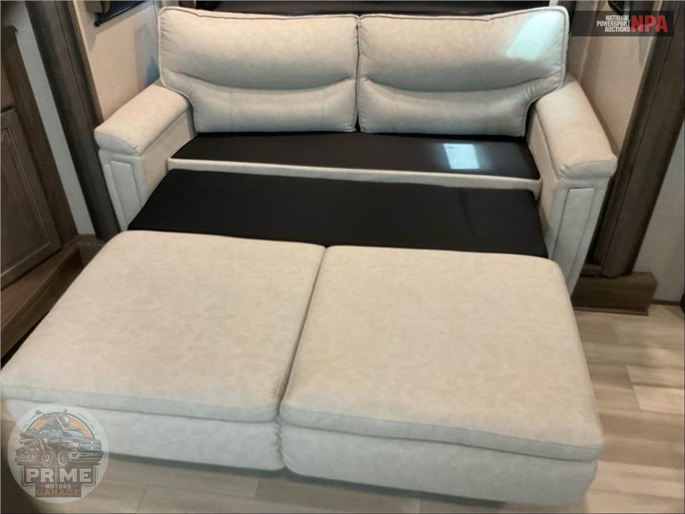 2022 Grand Design Recreational Vehicles M-380FL - SOLITUDE FIFTH WHEEL SERIES — фото 14